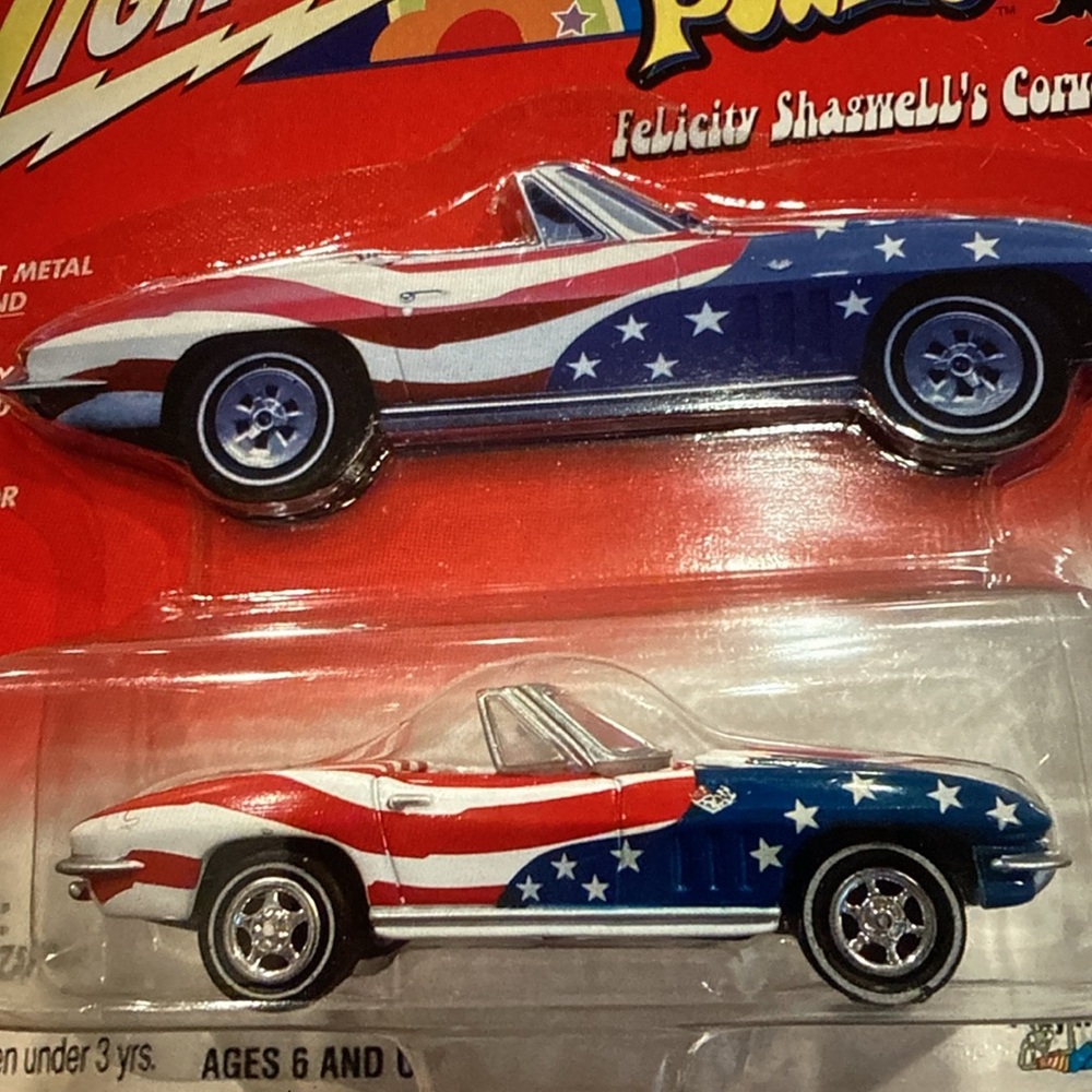 Austin Powers Johnny Lightning GM Corvette Die-Cast 2001 Playing Mantis Toy Car